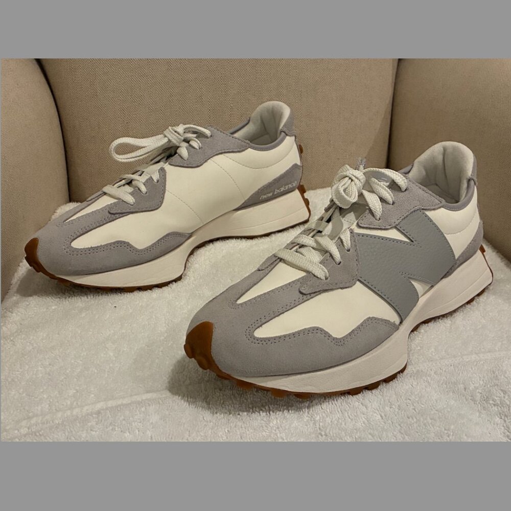 New Balance / 10.5M / Raincloud with Reflection / NIB